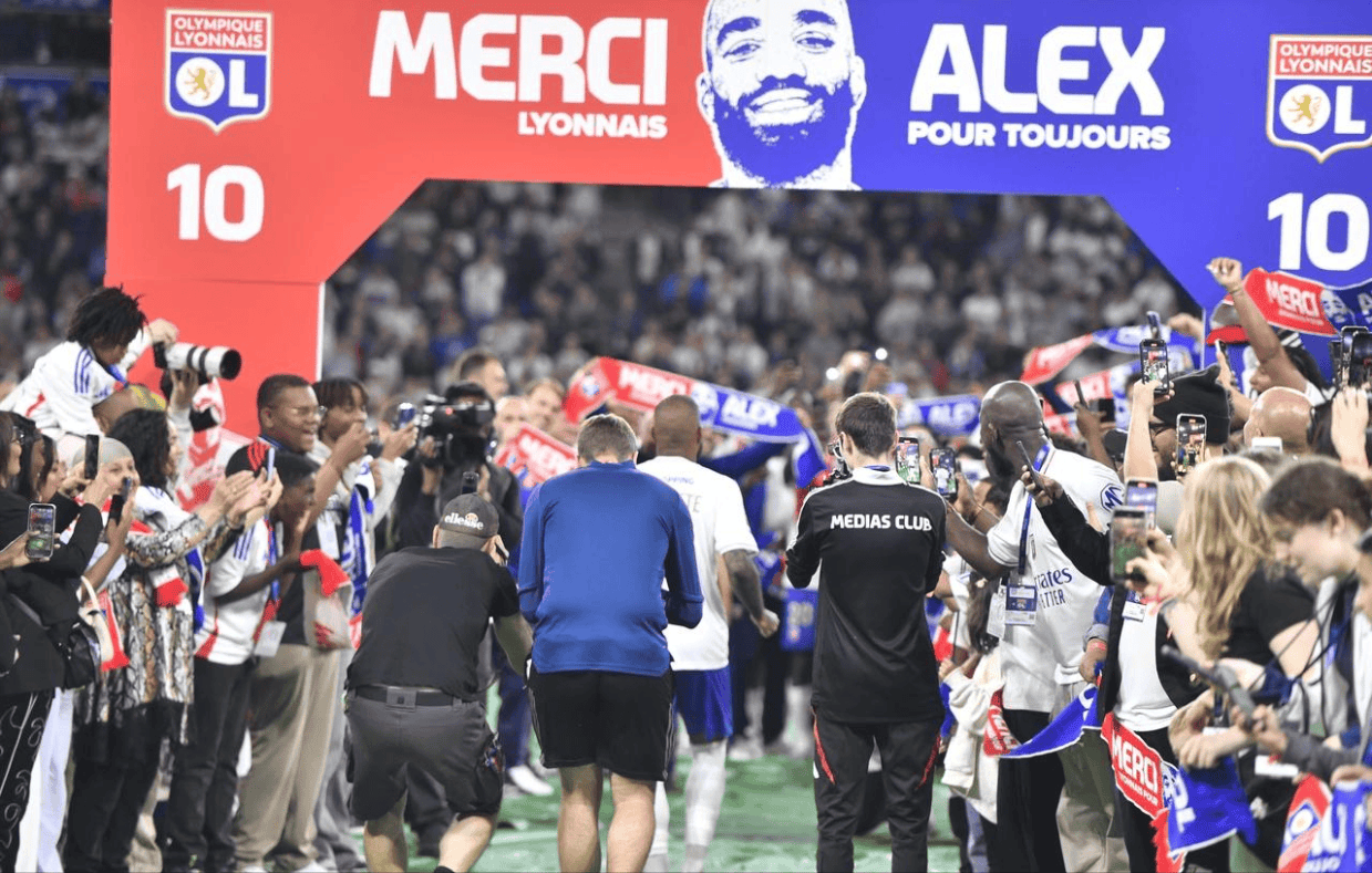 凌晨3点官宣！法甲7冠王遭罚降级，违反财政规则，巴黎违规却没事